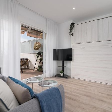 Suite Homes Hesperides Garden Beach Málaga Eksteriør billede