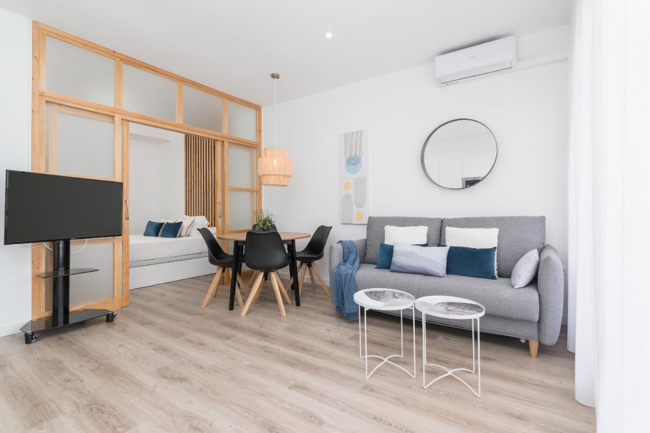 Suite Homes Hesperides Garden Beach Málaga Eksteriør billede