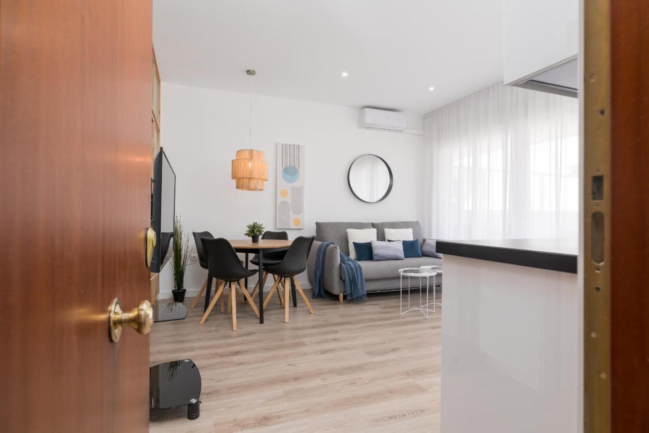 Suite Homes Hesperides Garden Beach Málaga Eksteriør billede