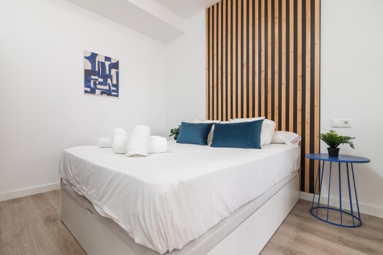 Suite Homes Hesperides Garden Beach Málaga Eksteriør billede