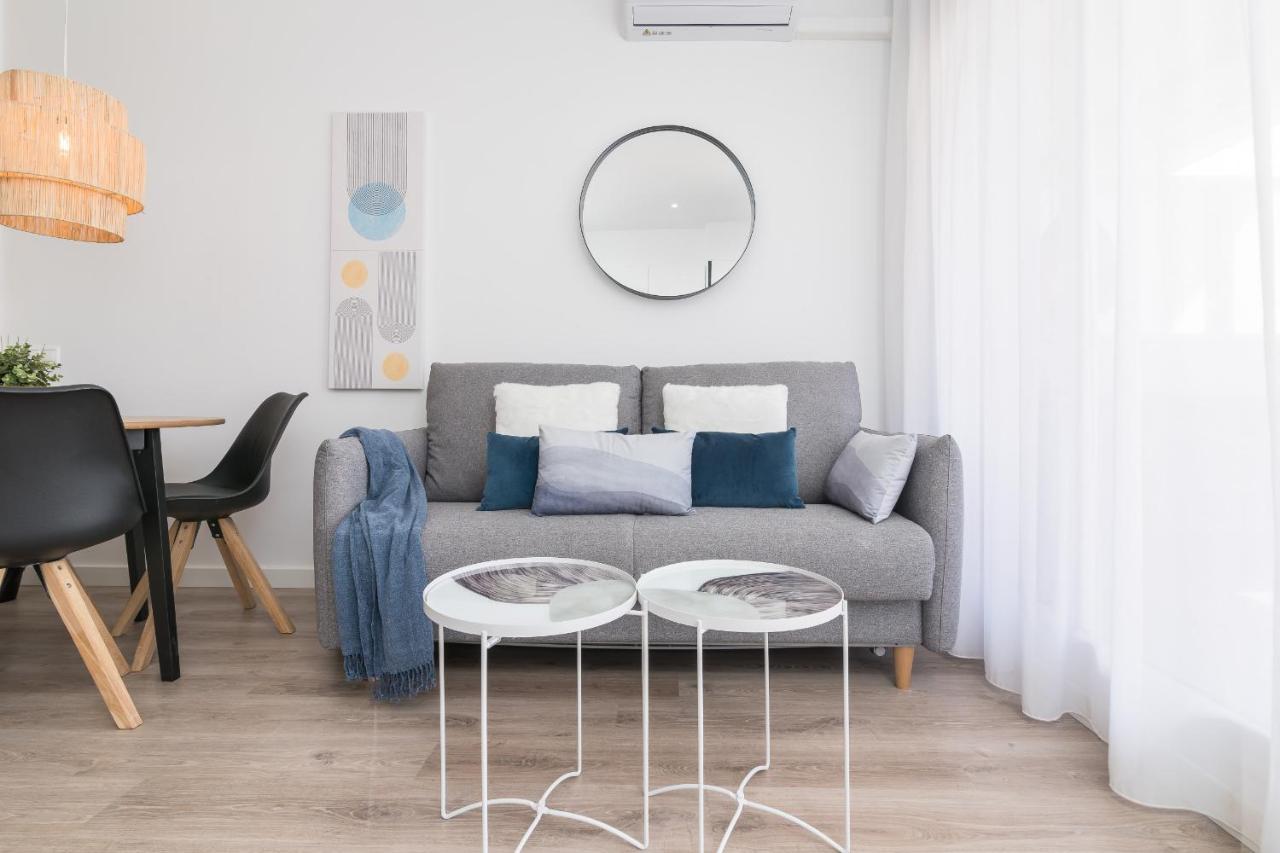 Suite Homes Hesperides Garden Beach Málaga Eksteriør billede