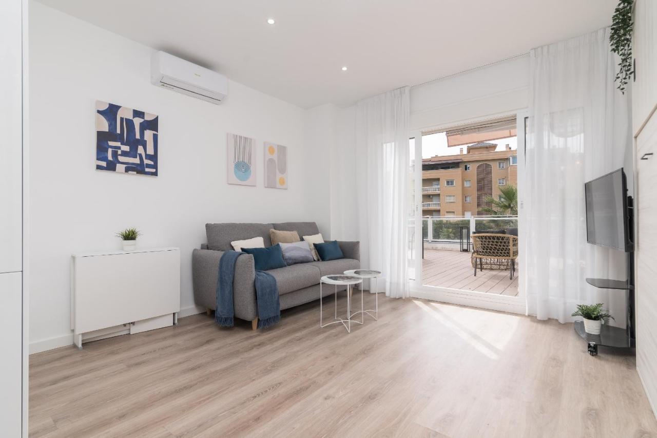 Suite Homes Hesperides Garden Beach Málaga Eksteriør billede