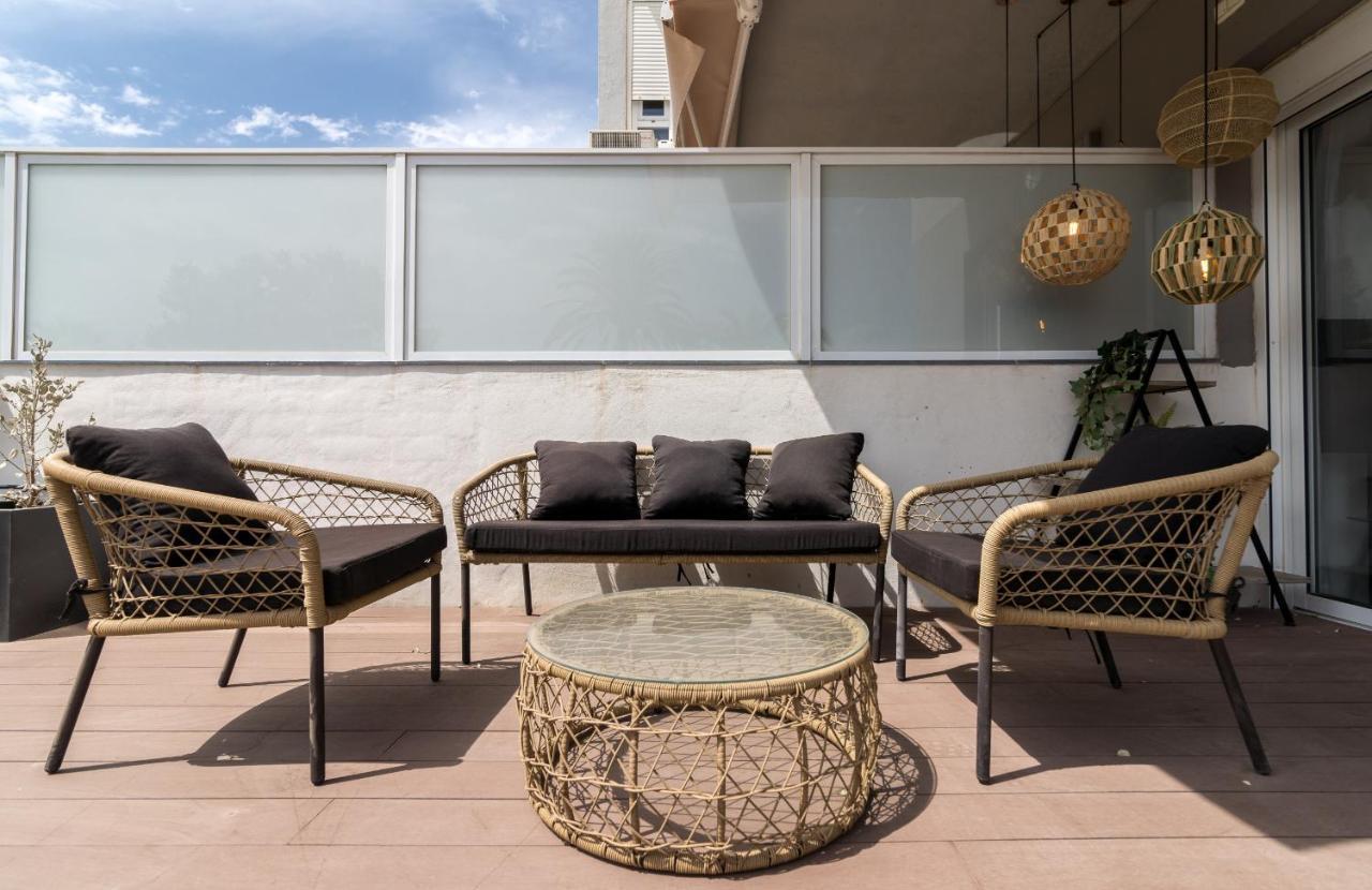 Suite Homes Hesperides Garden Beach Málaga Eksteriør billede