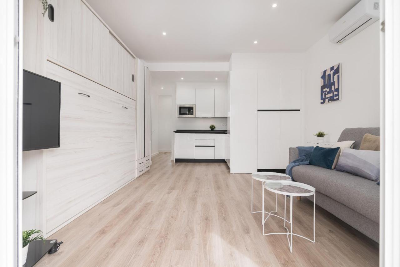 Suite Homes Hesperides Garden Beach Málaga Eksteriør billede