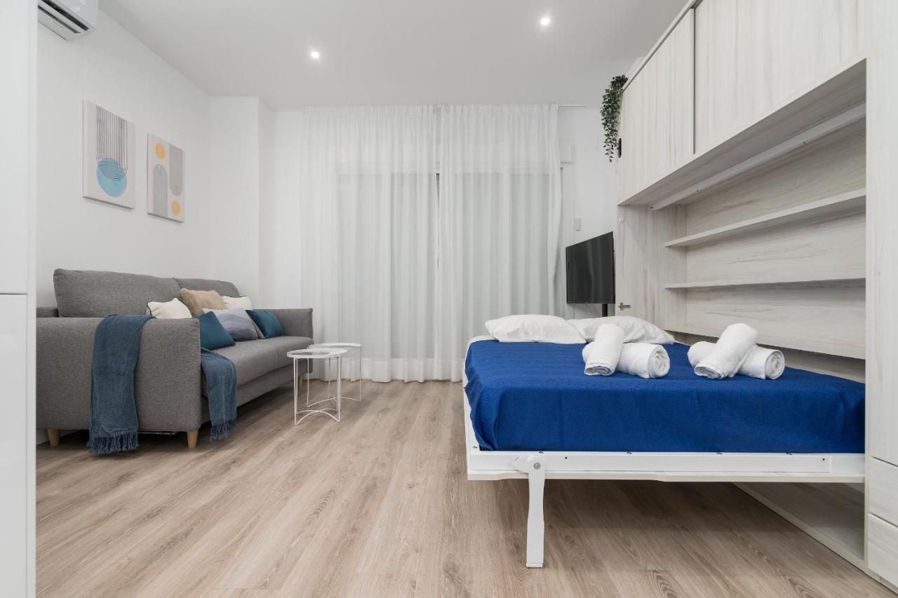 Suite Homes Hesperides Garden Beach Málaga Eksteriør billede