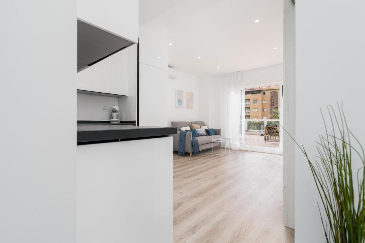 Suite Homes Hesperides Garden Beach Málaga Eksteriør billede